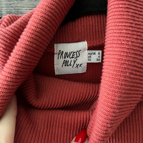 Princess Polly Cropped Turtleneck sweater size 4 - Picture 2 of 5